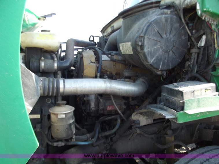 image for item D3850 1999 Sterling A9500 semi truck