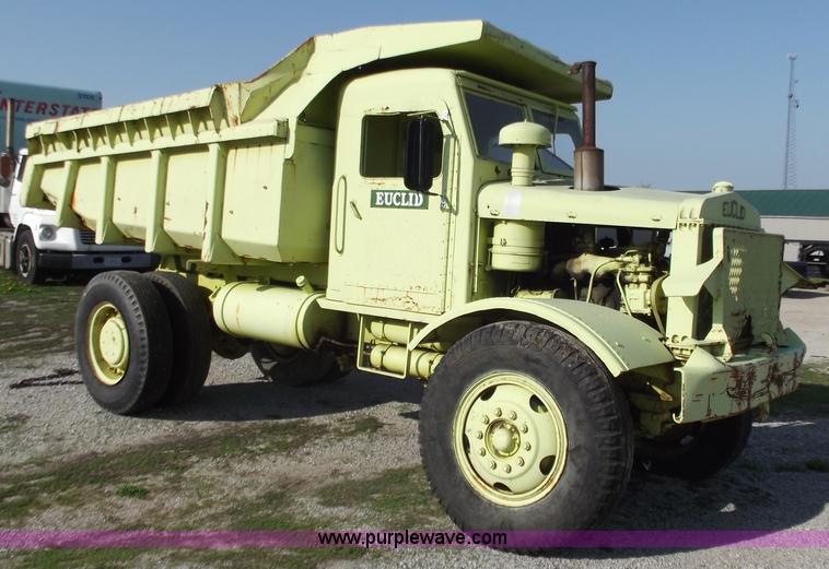 image for item D3851 1969 Euclid haul truck