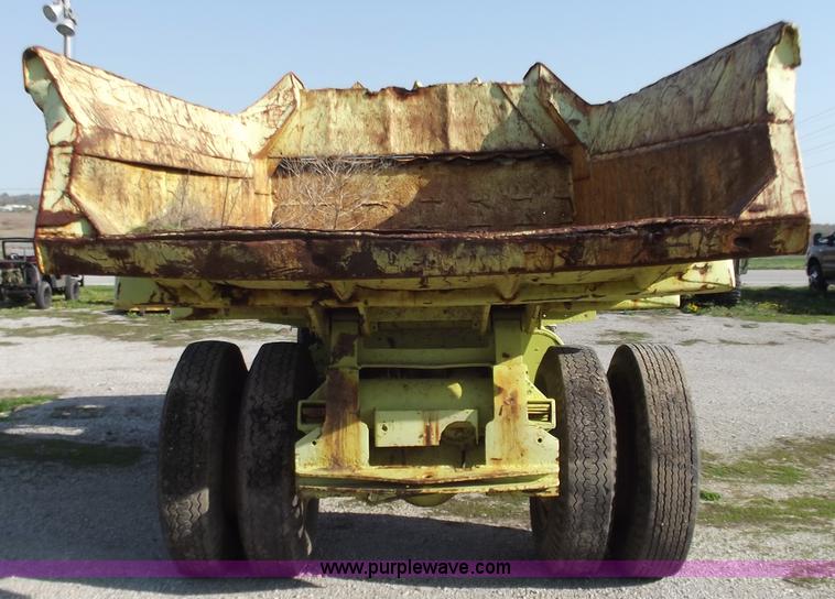 image for item D3851 1969 Euclid haul truck