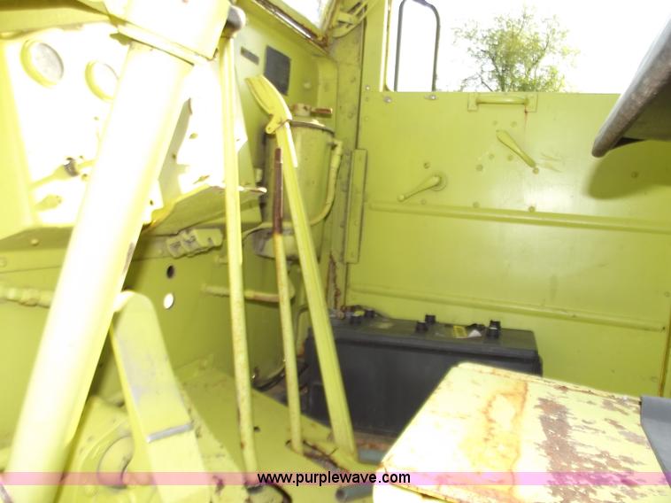 image for item D3851 1969 Euclid haul truck