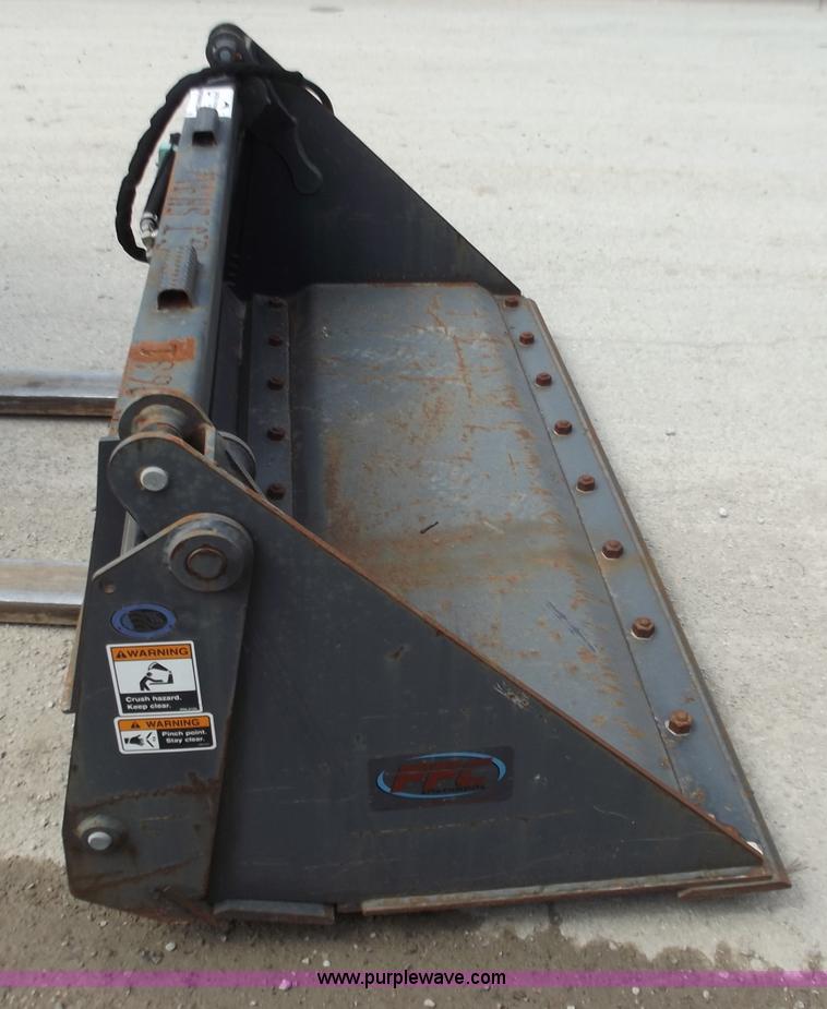 image for item D3861 FFC 72" clam shell bucket