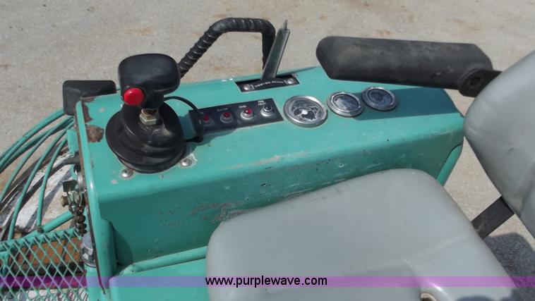 image for item D3866 Whiteman Multiquip 10' power trowel