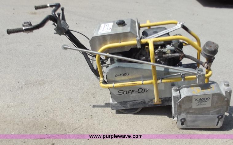 image for item D3869 Husqvarna 4000 Prowler soft cut saw