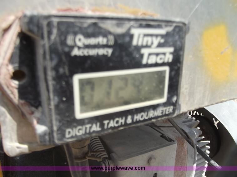 image for item D3869 Husqvarna 4000 Prowler soft cut saw