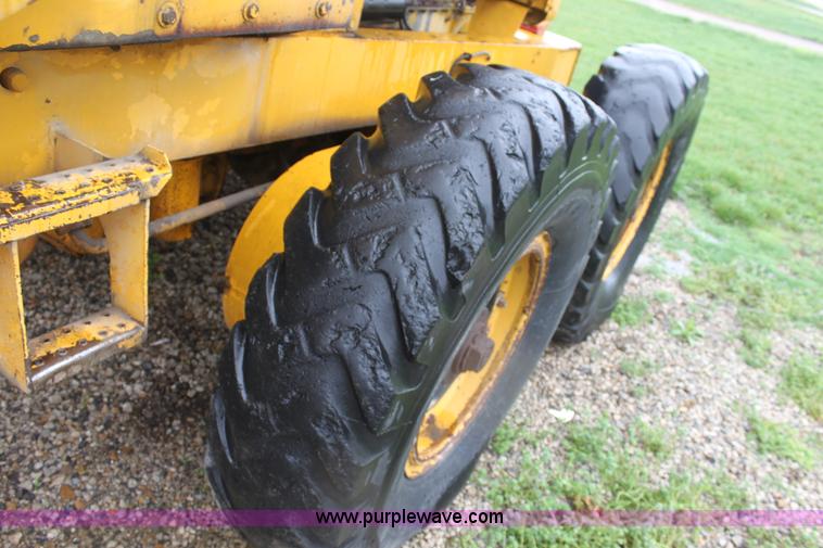 image for item D7508 Galion 118B motor grader