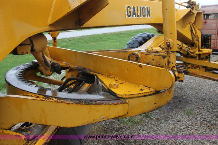 image for item D7508 Galion 118B motor grader