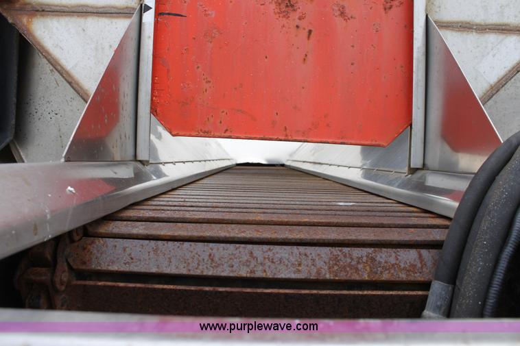 image for item D7633 1995 Ford LNT8000 tandem axle dump truck