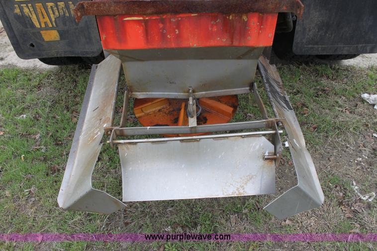 image for item D7633 1995 Ford LNT8000 tandem axle dump truck