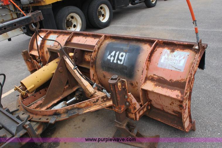 image for item D7633 1995 Ford LNT8000 tandem axle dump truck