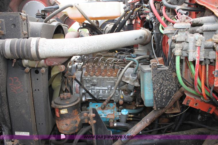 image for item D7633 1995 Ford LNT8000 tandem axle dump truck