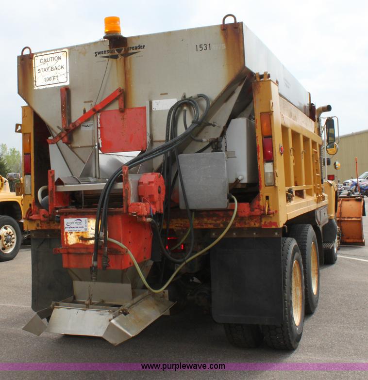 image for item D7634 1995 Ford LNT8000 tandem axle dump truck