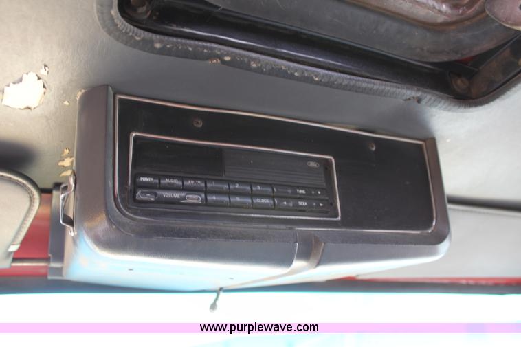 image for item D7634 1995 Ford LNT8000 tandem axle dump truck