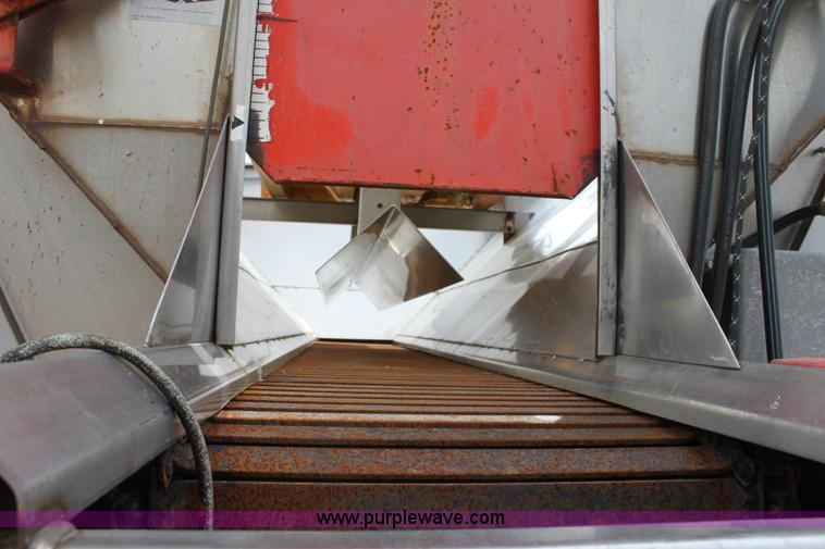 image for item D7634 1995 Ford LNT8000 tandem axle dump truck