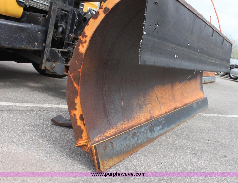 image for item D7634 1995 Ford LNT8000 tandem axle dump truck