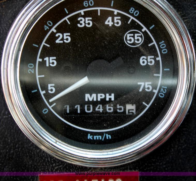 image for item D7635 1995 Ford LNT8000 tandem axle dump truck