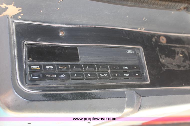 image for item D7635 1995 Ford LNT8000 tandem axle dump truck