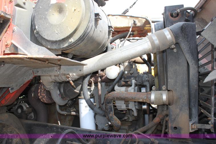 image for item D7635 1995 Ford LNT8000 tandem axle dump truck