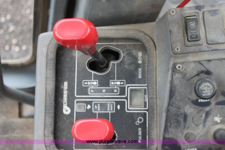 image for item D7672 1996 Champion 710A motor grader