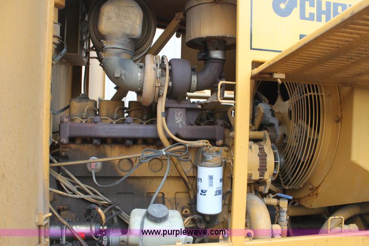 image for item D7672 1996 Champion 710A motor grader