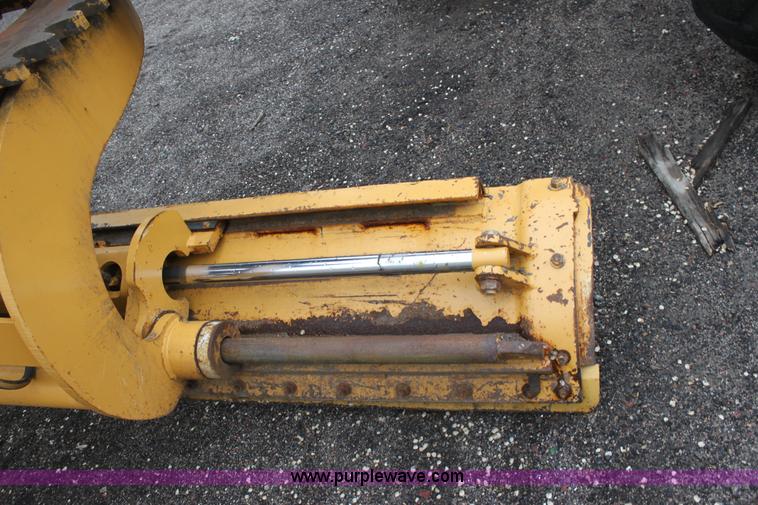 image for item D7672 1996 Champion 710A motor grader