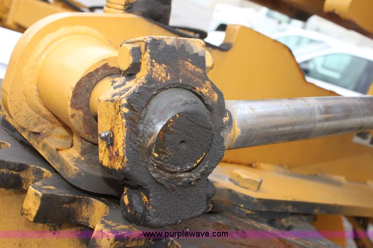 image for item D7672 1996 Champion 710A motor grader