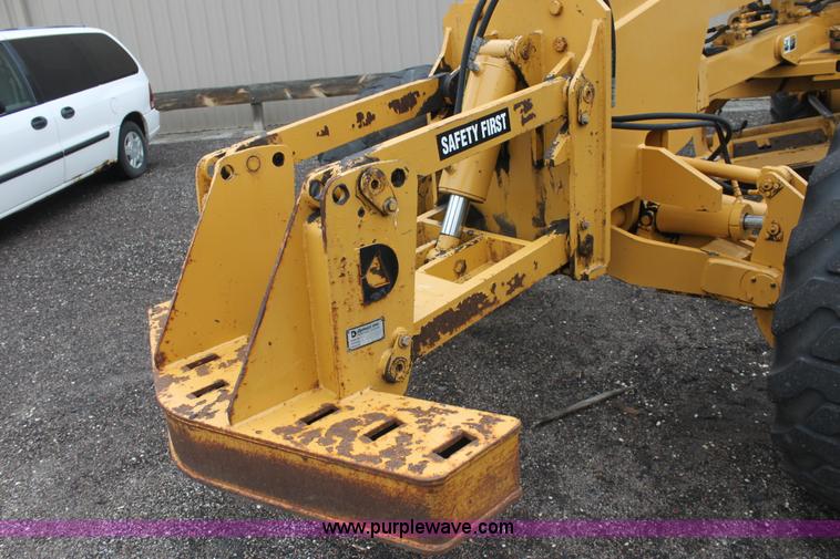 image for item D7672 1996 Champion 710A motor grader