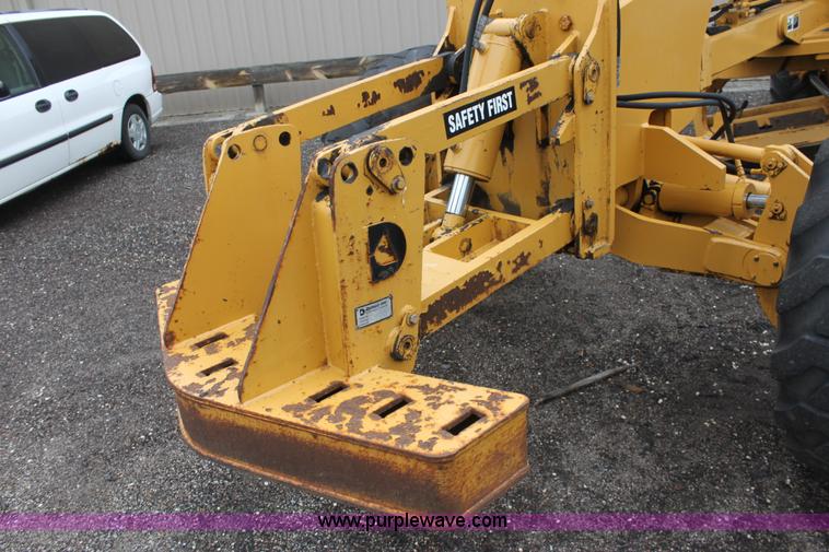 image for item D7672 1996 Champion 710A motor grader