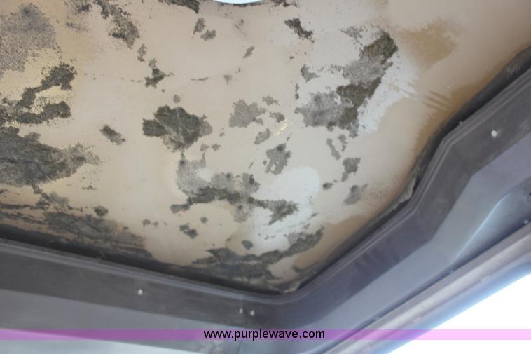 image for item D7673 1987 Champion 710 motor grader