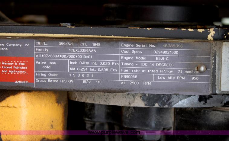 image for item D7673 1987 Champion 710 motor grader