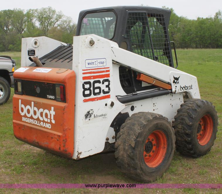 image for item D7678 2000 Bobcat 863 skid steer
