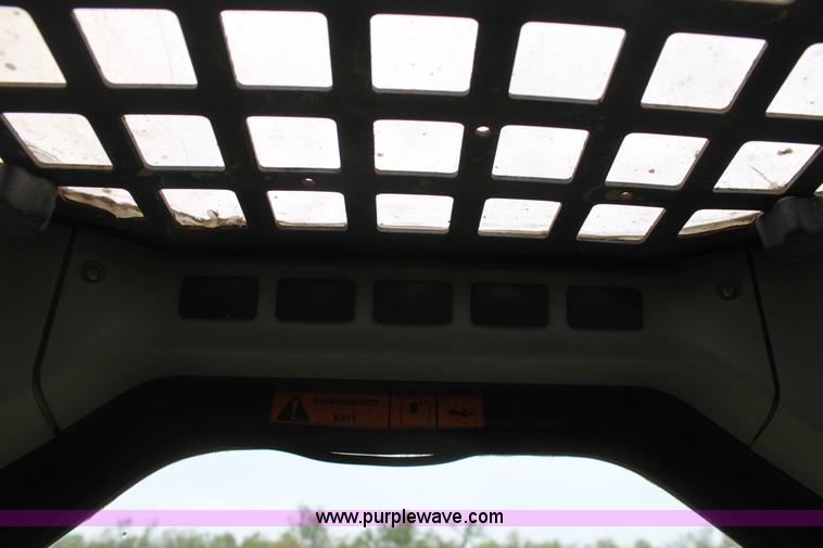 image for item D7678 2000 Bobcat 863 skid steer