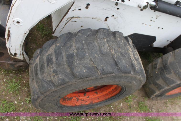 image for item D7678 2000 Bobcat 863 skid steer