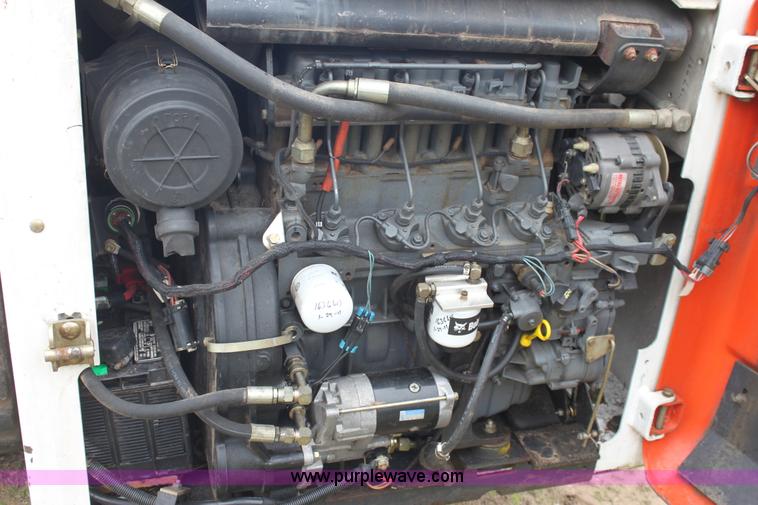 image for item D7678 2000 Bobcat 863 skid steer