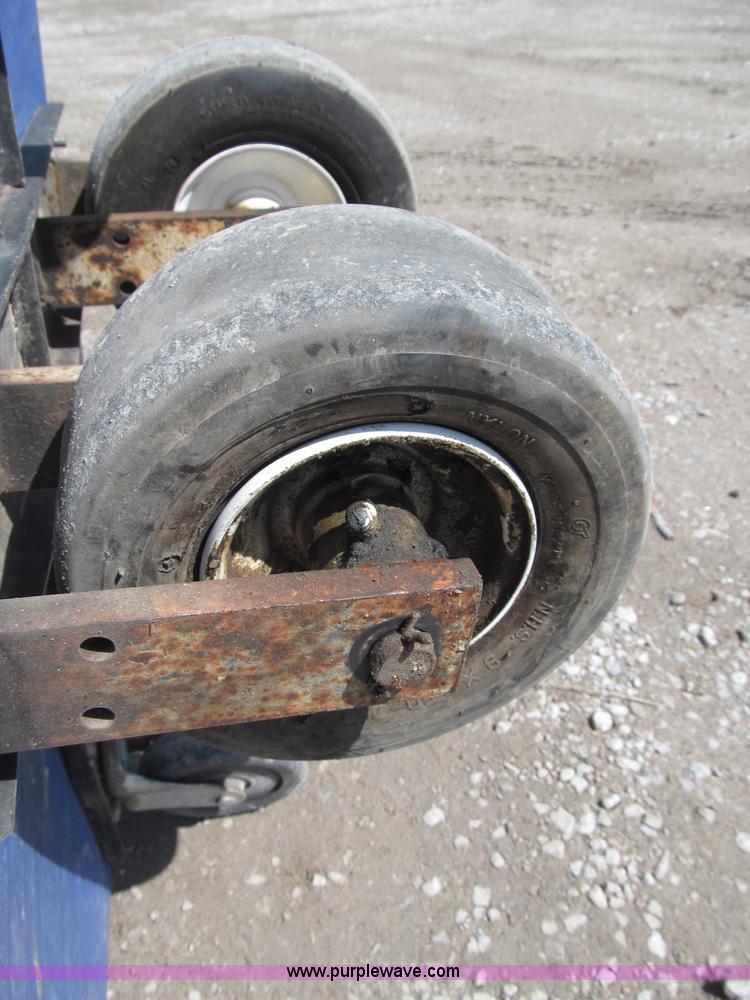 image for item G9469 Rubbermaid 4616 trash cart