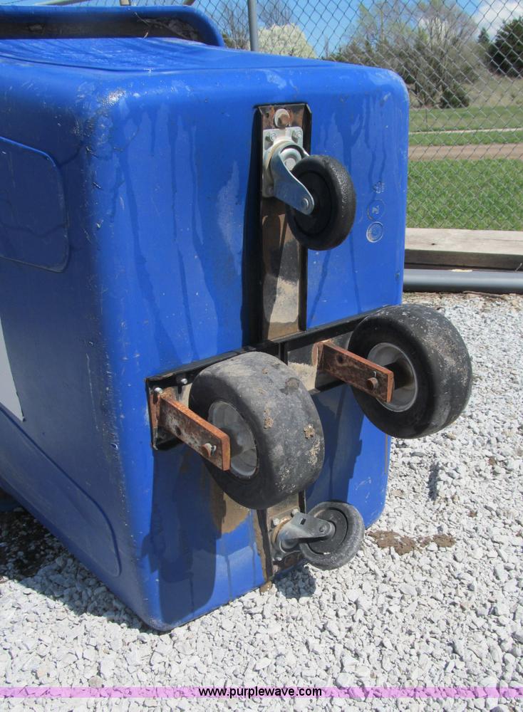 image for item G9470 Rubbermaid 4616 trash cart