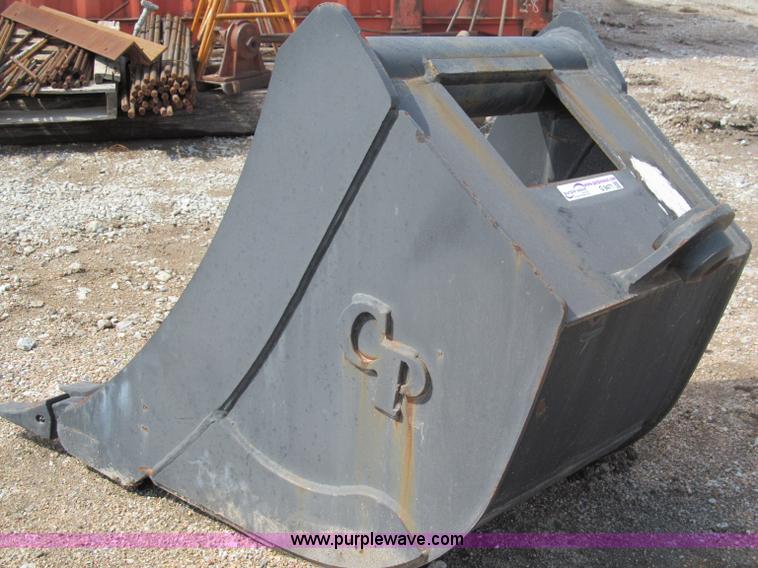 image for item G9471 CP 24" five-tooth bucket