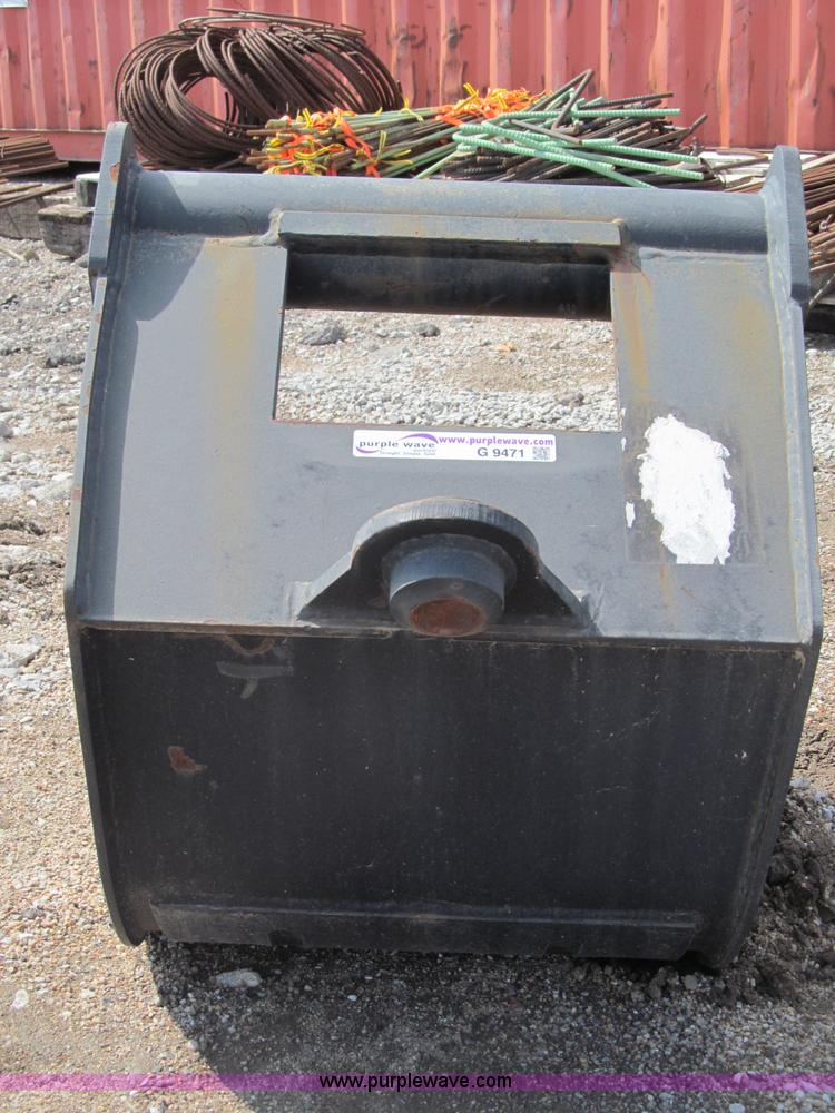 image for item G9471 CP 24" five-tooth bucket