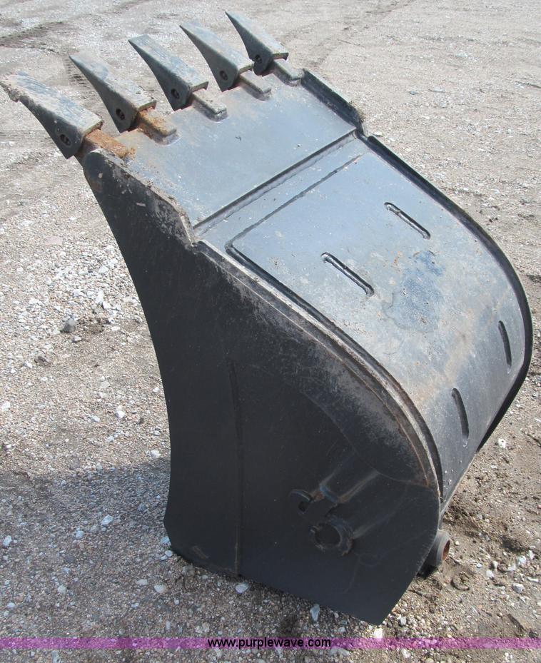 image for item G9471 CP 24" five-tooth bucket