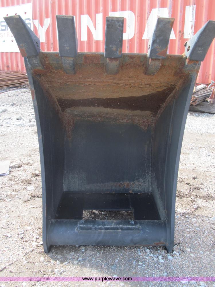 image for item G9471 CP 24" five-tooth bucket