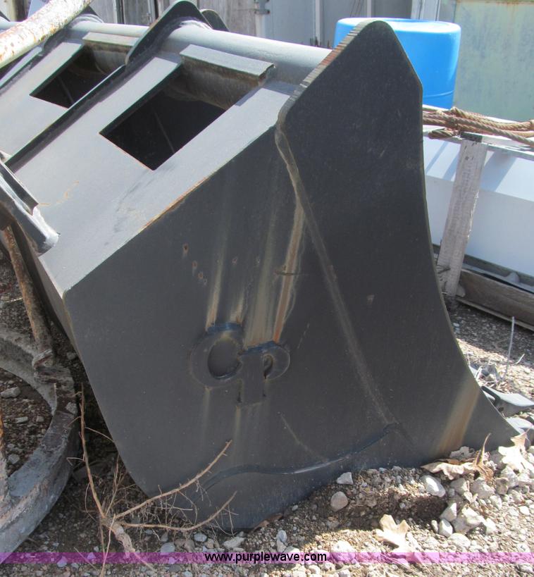 image for item G9472 CP 24" five-tooth bucket