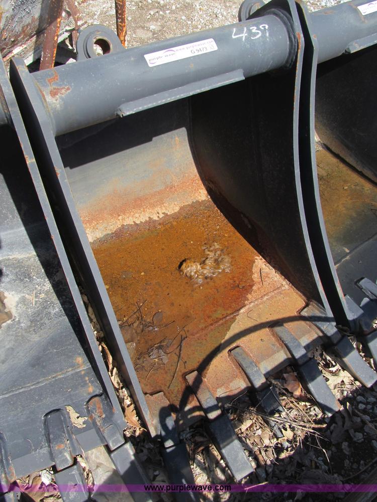 image for item G9473 CP 24" five-tooth bucket