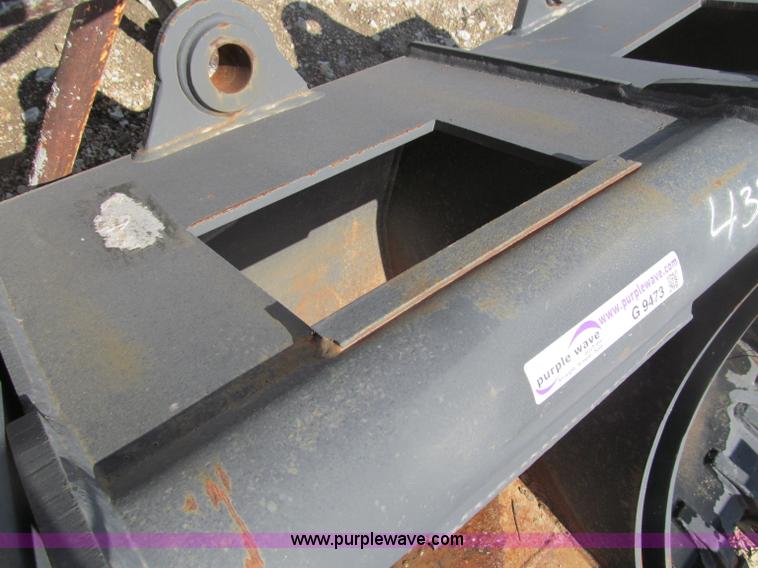 image for item G9473 CP 24" five-tooth bucket