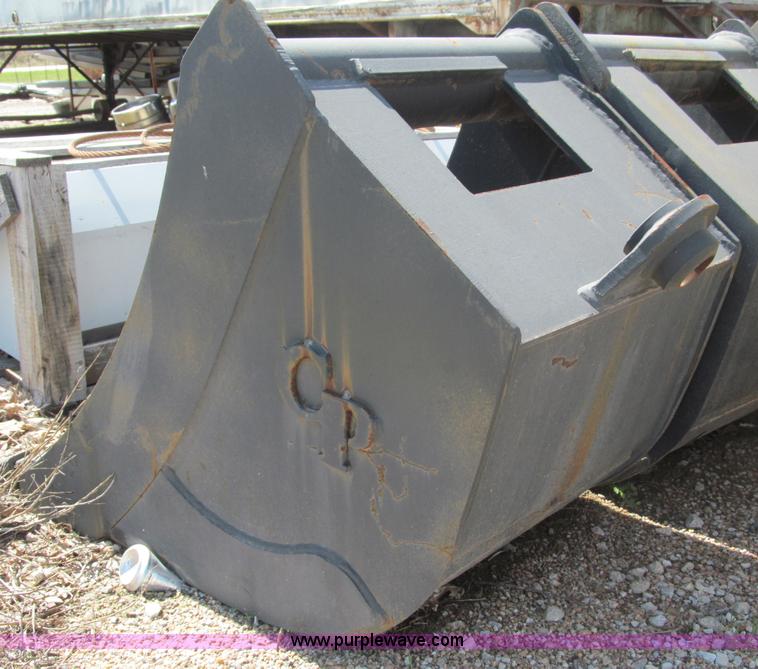 image for item G9474 CP 24" five-tooth bucket