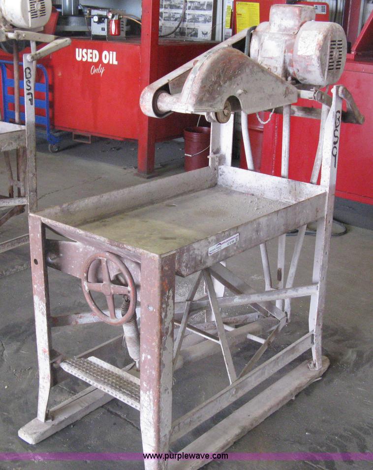 image for item G9789 Clipper SuperMatic SM brick saw