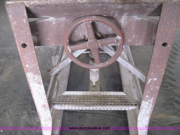 image for item G9789 Clipper SuperMatic SM brick saw