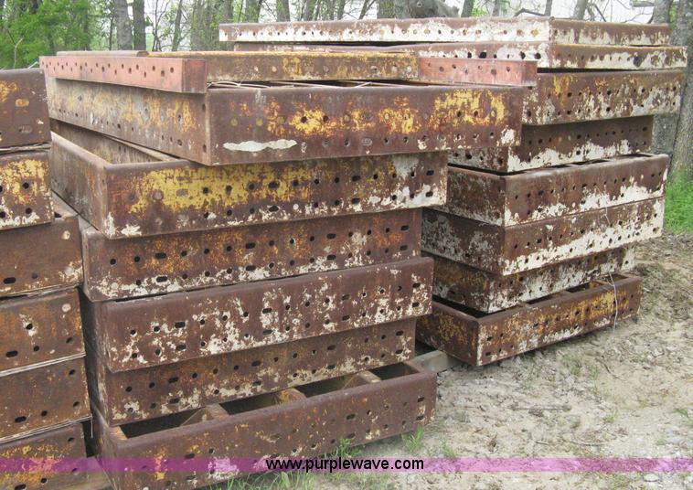 image for item G9793 Efco plate girdered forms