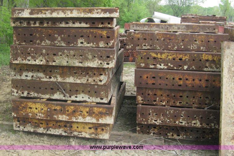 image for item G9793 Efco plate girdered forms