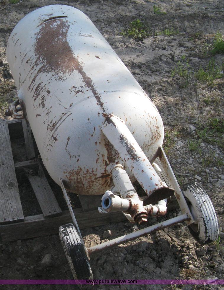 image for item G9796 (2) Clemco Industries 2452 sand blast pots with hose