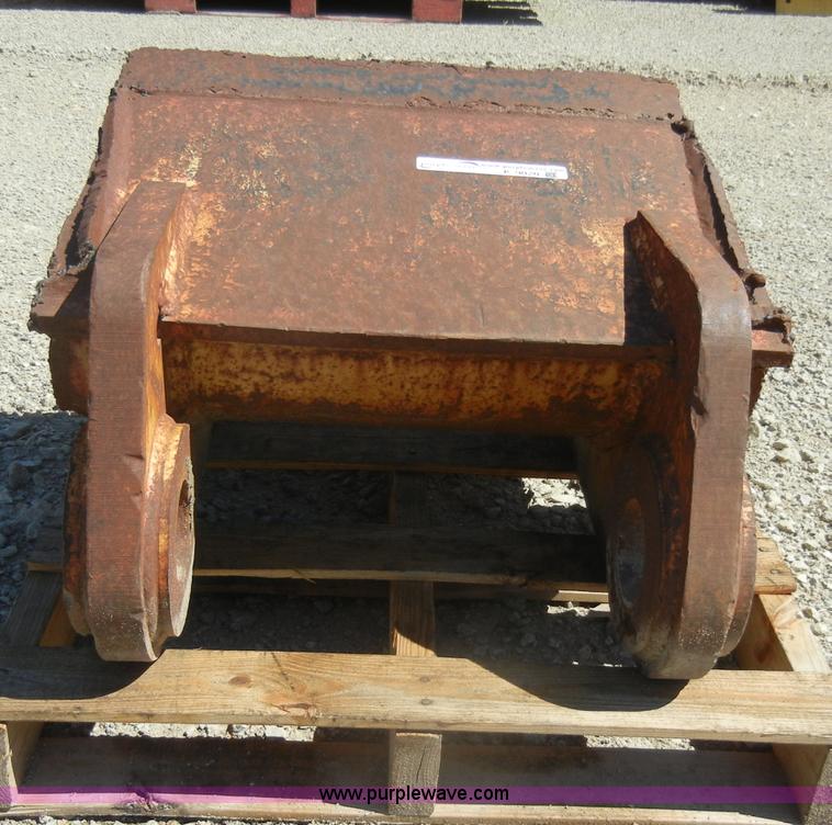 image for item K9020 Quick attach bracket for excavators