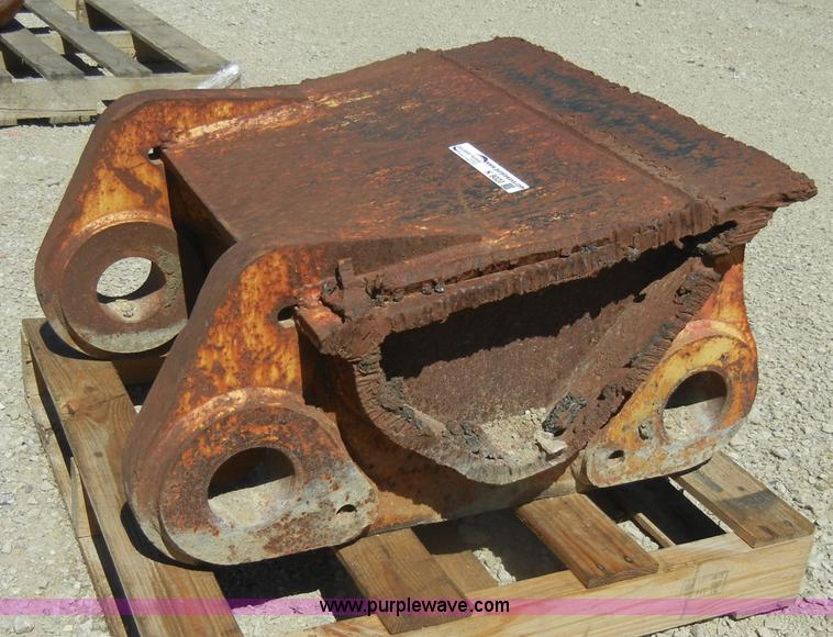 image for item K9020 Quick attach bracket for excavators